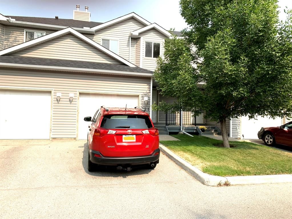 I have sold a property at 221 Taracove PLACE NE in Calgary
